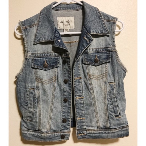 American Rag Jackets & Blazers - Cropped jean vest